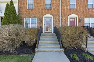 978 Hartford Village Blvd, Columbus, OH 43228 - Photo 6