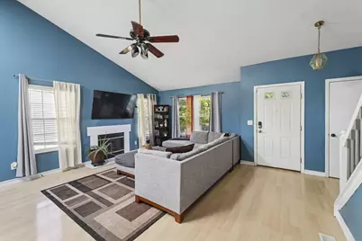 6109 Woodsboro Drive, Columbus, OH 43228 - Photo 6