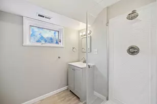 6193 Central Park Dr, Columbus, OH 43231 - Photo 14