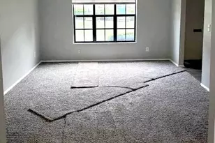 86 Stornoway Dr W, Columbus, OH 43213 - Photo 1