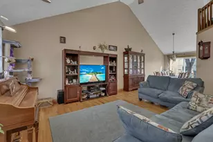 2690 Fernwood Ave, Lancaster, OH 43130 - Photo 6