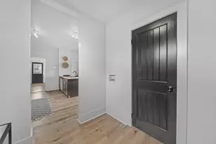 796 E 4th Ave, Columbus, OH 43201 - Photo 16