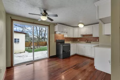 435 Carolann Avenue, Columbus, OH 43207 - Photo 12