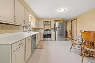 9161 Cochran Rd, Williamsport, OH 43164 - Photo 16