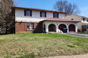 1862 Torchwood Dr, Columbus, OH 43229 - Photo 2