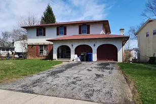 1862 Torchwood Dr, Columbus, OH 43229 - Photo 1