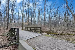 536 Calkin Ln E, Columbus, OH 43230 - Photo 36