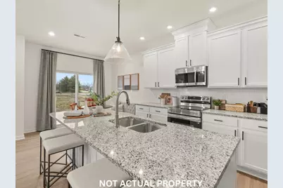 3279 Calveylee Lane, Columbus, OH 43232 - Photo 8