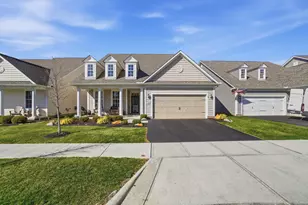 6321 Callaway Square E, New Albany, OH 43054 - Photo 2