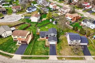 7082 Wind River Dr, Reynoldsburg, OH 43068 - Photo 4