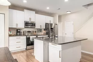 4061 Greenup Dr, Columbus, OH 43207 - Photo 16