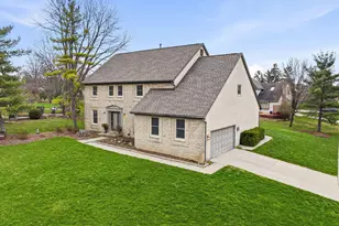 7821 Grandley Ct, Reynoldsburg, OH 43068 - Photo 2