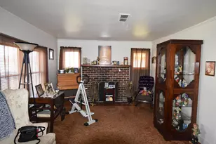 269 W Heffner St, Delaware, OH 43015 - Photo 2