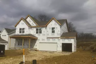 124 Ruby Rd, Pataskala, OH 43062 - Photo 1