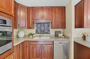 2424 Nottingham Rd, Columbus, OH 43221 - Photo 14