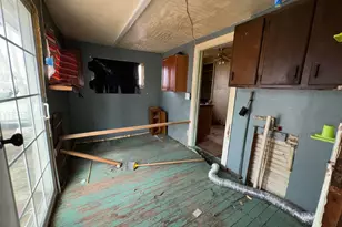 573 S Highland Ave, Columbus, OH 43223 - Photo 8