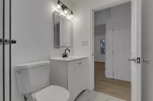 1575 Vendome Dr S, Columbus, OH 43219 - Photo 16