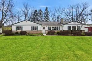 3755 Mayfair Dr, Grove City, OH 43123 - Photo 1