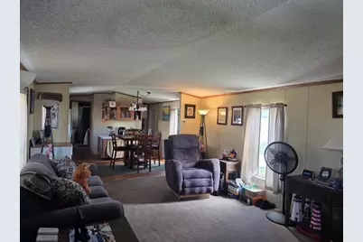 304 Greenbriar Lane W, Hebron, OH 43025 - Photo 2