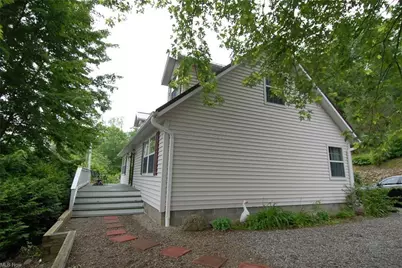 7170 Old Town Road, Mount Perry, OH 43760 - Photo 2