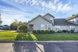 8083 Farm Crossing Cir, Powell, OH 43065 - Photo 2