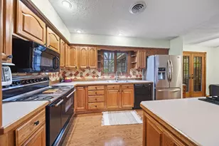1194 Arbor Ln, Marion, OH 43302 - Photo 14