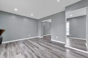 8690 Kirkland Dr, Lewis Center, OH 43035 - Photo 6