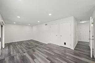 1379 Restwood Ct, Columbus, OH 43204 - Photo 18