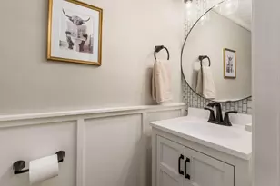 1576 Fallhaven Dr, Columbus, OH 43235 - Photo 16