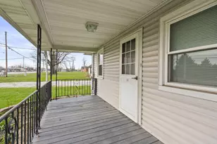 3821 Alum Creek Dr, Columbus, OH 43207 - Photo 2