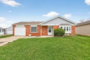 5882 Starcrest Dr, Galloway, OH 43119 - Photo 1