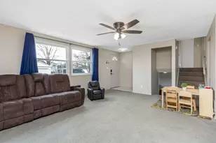 1974 New Market Dr, Grove City, OH 43123 - Photo 8