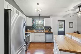 2425 Sanford Dr, Columbus, OH 43235 - Photo 16