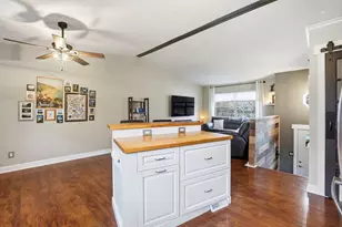 2425 Sanford Dr, Columbus, OH 43235 - Photo 20