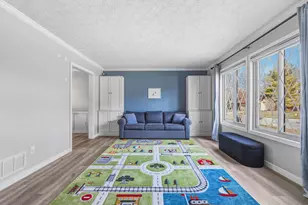 995 Lori Ln, Westerville, OH 43081 - Photo 6