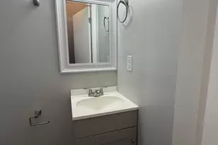 1975 Dunbar Dr, Columbus, OH 43224 - Photo 8