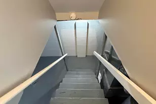 1975 Dunbar Dr, Columbus, OH 43224 - Photo 10