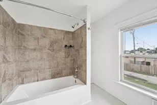 1025 Howard St, Columbus, OH 43201 - Photo 30