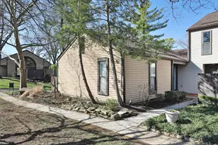 3128 Rivermill Dr, Columbus, OH 43220 - Photo 2