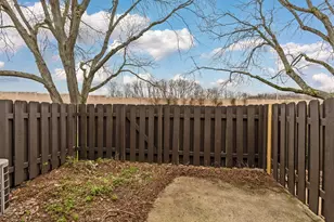 4882 Berry Hill Ct, Columbus, OH 43230 - Photo 12