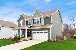 4077 Topsail Dr, Lewis Center, OH 43035 - Photo 2