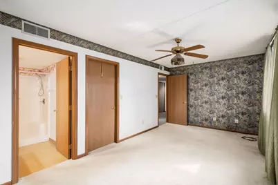 5885 Beechcroft Road #114, Columbus, OH 43229 - Photo 20