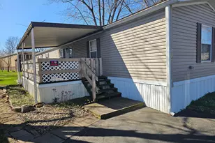 214 Estates Ln, Reynoldsburg, OH 43068 - Photo 2