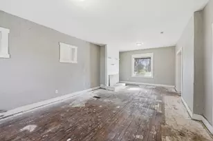 463 N Champion Ave, Columbus, OH 43203 - Photo 6