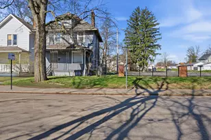 463 N Champion Ave, Columbus, OH 43203 - Photo 2