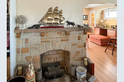 13705 Courtland Avenue, Cleveland, OH 44111 - Photo 2