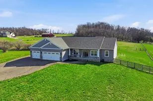 18686 Ringgold Southern Rd, Circleville, OH 43113 - Photo 2