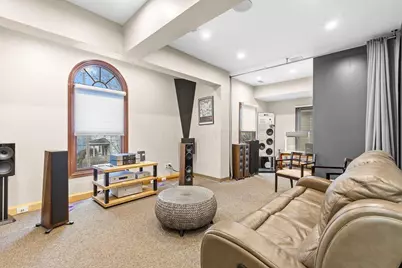 132 N High Street, Gahanna, OH 43230 - Photo 32