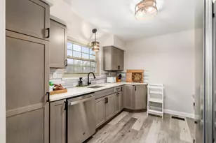 2089 Jervis Rd, Upper Arlington, OH 43221 - Photo 10