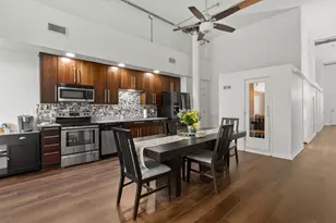 78 E Chestnut St, Columbus, OH 43215 - Photo 2